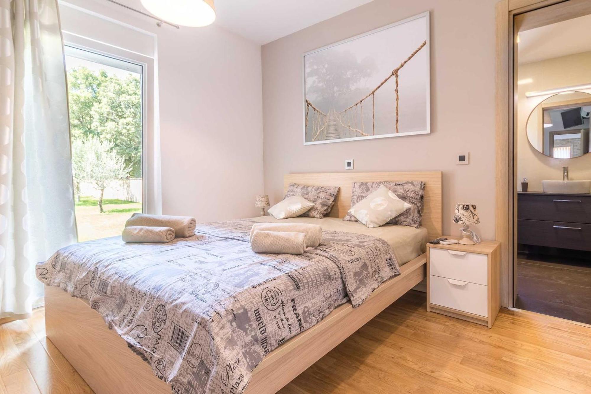Luxurious Istra Kamen *