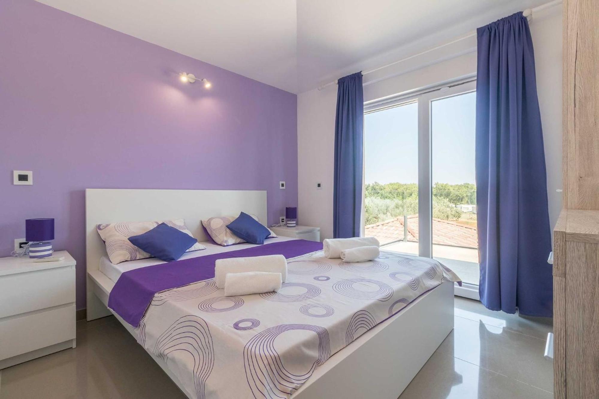 Luxurious Istra Kamen *